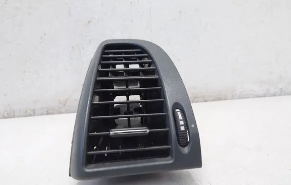 Mercedes-Benz Vito Viano W639 Dashboard side air vent grill/cover trim A6398300154 6398300154