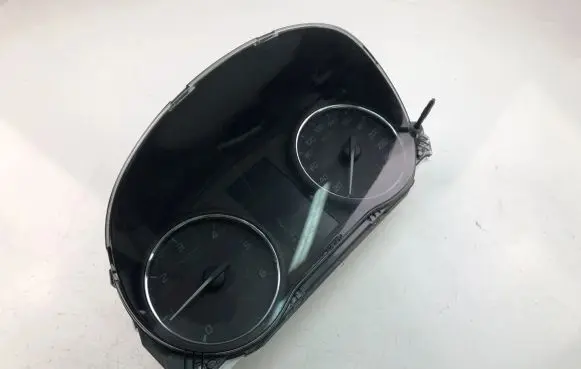 Mitsubishi Outlander Speedometer (instrument cluster) 8100C296