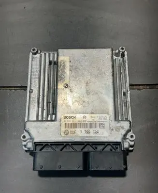 BMW 7 E65 E66 Engine control unit/module 7798506
