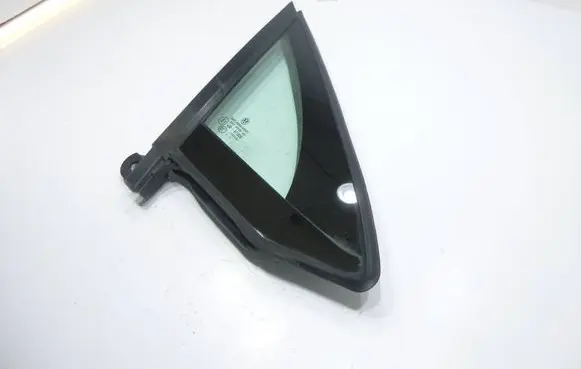 Volkswagen PASSAT B8 Front door vent window glass four-door 3G0845114C