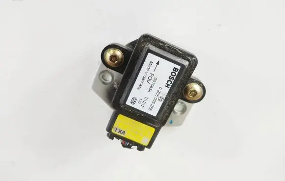 Subaru Legacy ESP acceleration yaw rate sensor 0265005256