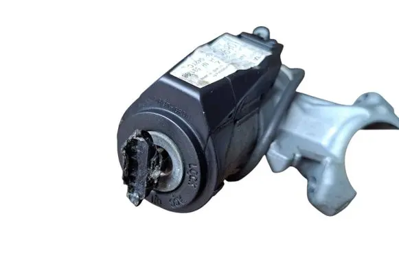 Toyota RAV 4 (XA20) Ignition lock 8978352010