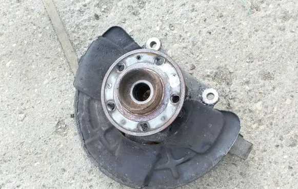 Volvo S60 Front wheel hub spindle knuckle