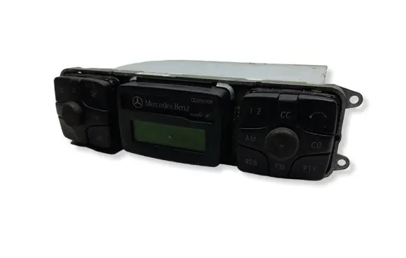Mercedes-Benz S W220 Radio/CD/DVD/GPS head unit A2208200686KASACJ A2208200686