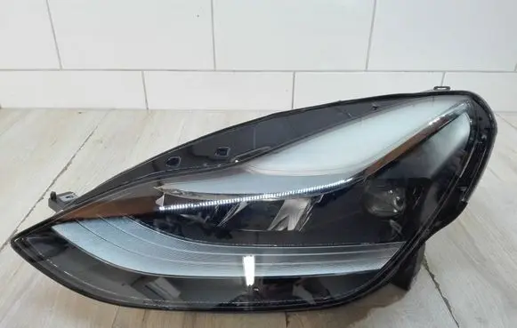 Tesla Model 3 Headlight/headlamp 151495200D