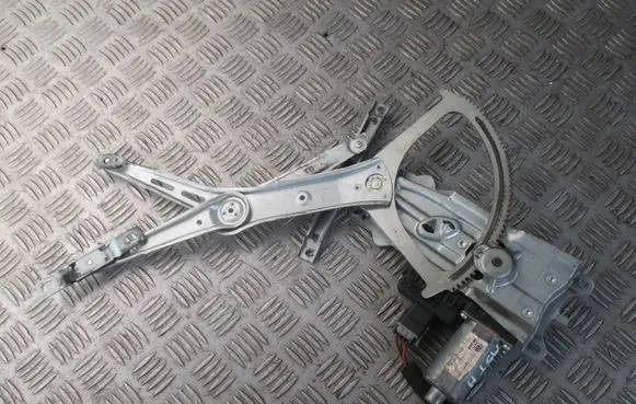 Opel Astra H Front window lifting mechanism without motor