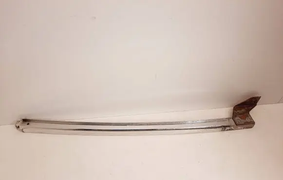 Mercedes-Benz W123 Rear door windshield rail 