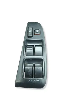 Toyota Avensis T250 Electric window control switch 8482005100