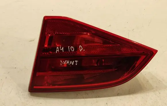 Audi A4 S4 B8 8K Tailgate rear/tail lights