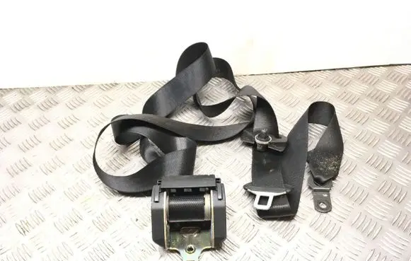 BMW 3 E46 Front seatbelt 8207955 566243500 E1040183