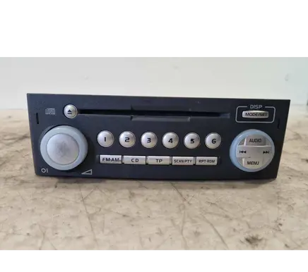 Mitsubishi Colt Radio/CD/DVD/GPS head unit MR587702HB