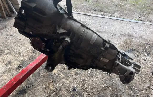 Audi A8 S8 D3 4E Automatic gearbox KZE 6HP19 1071040111