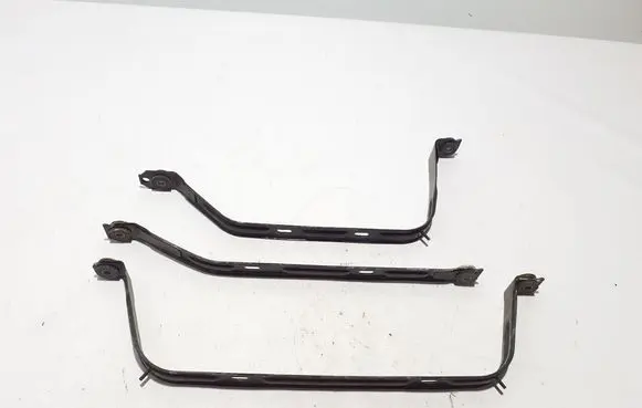 Fuel tank mounting bracket