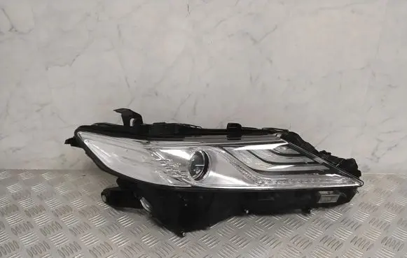 Toyota Camry VIII XV70 Headlight/headlamp 8114533E11