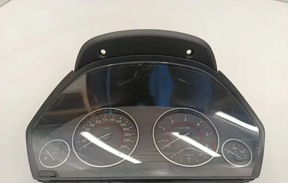 BMW 3 F30 F35 F31 Speedometer (instrument cluster) 9232893 8803157 26322672