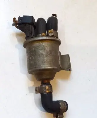 Audi A6 S6 C4 4A Vacuum valve 034905283