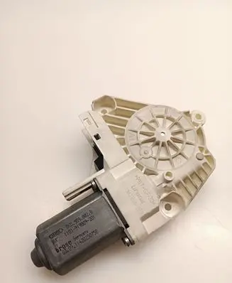 Seat Alhambra (Mk2) Rear door window regulator motor 8K0959802B 1101919809201 11420250758