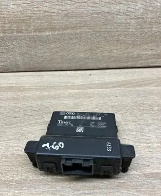 Volkswagen Golf V Gateway control module 1K0907530E 1K907951