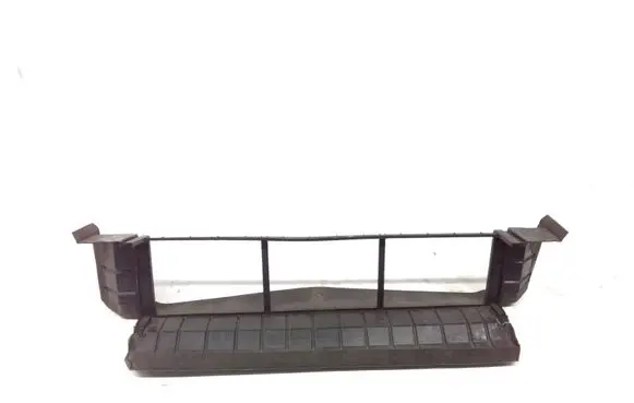 Mercedes-Benz CLA C117 X117 W117 Intercooler air channel guide A2465051530