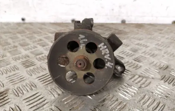 Honda HR-V Power steering pump