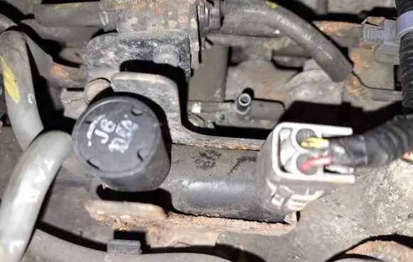 Honda CR-V Turbo solenoid valve