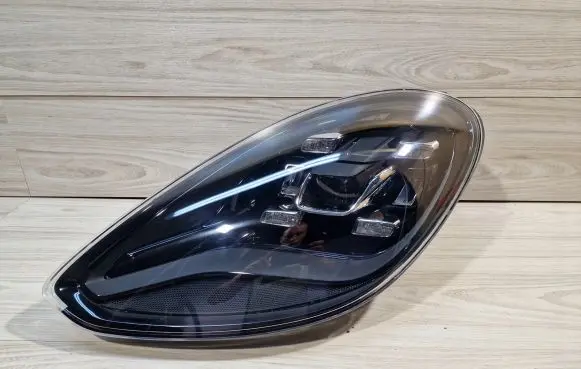 Porsche Panamera (971) Headlight/headlamp