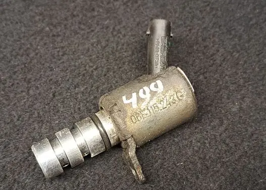 Audi A3 S3 8V Camshaft vanos timing valve 06E115243G