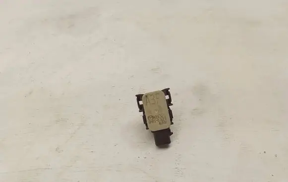 Mazda 3 III Parking PDC sensor BHR167UC1 4L01D1 K6021