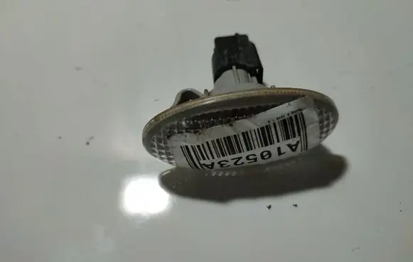 Mazda 3 II Front fender indicator light 