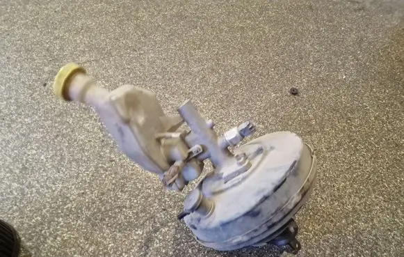 Citroen C3 Pluriel Brake booster 9649329580