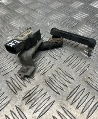 BMW X5 F15 Front height sensor lever 6867647