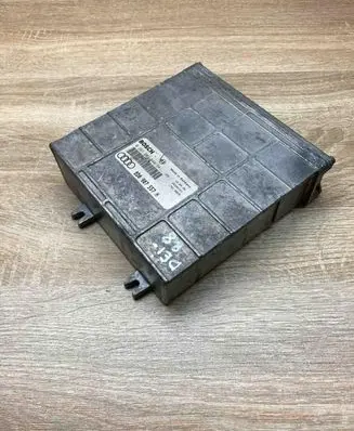Audi A4 S4 B5 8D Engine control unit/module ECU 8D0907557H 0261203940 Used