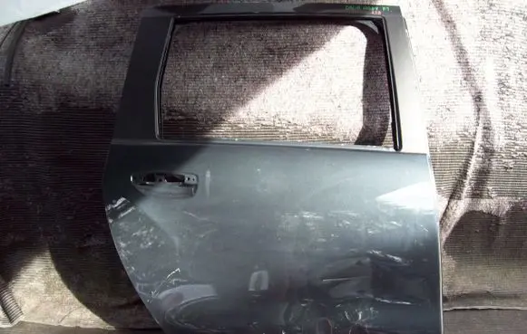 Dacia Lodgy Rear door