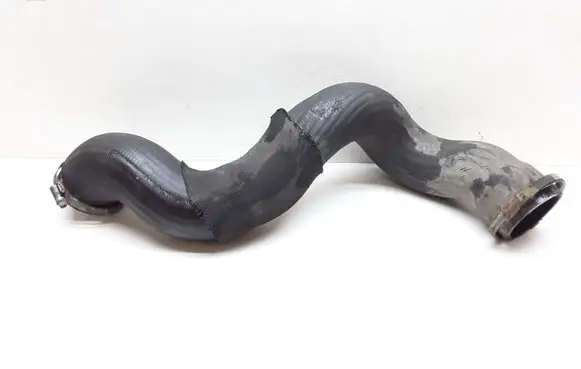 Volvo V70 Intercooler hose/pipe 30792545