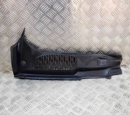 Land Rover Discovery 5 Tailgate trim HY3244248AD