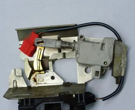 Volkswagen Sharan Tailgate/trunk/boot lock/catch/latch 7M4827501