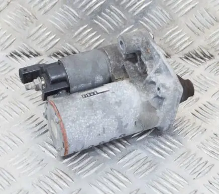 Peugeot 208 Starter motor 9671530880 4280008331