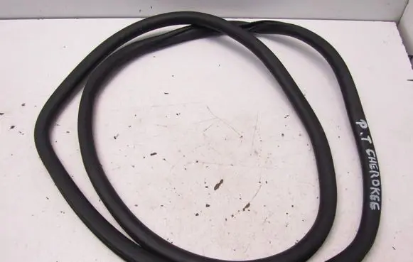 Jeep Cherokee Rubber seal rear door 124620