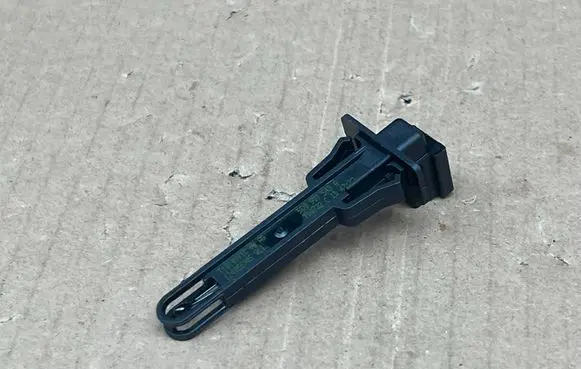 Skoda Kodiaq Rear glass lock/latch E499 5Q0907543A