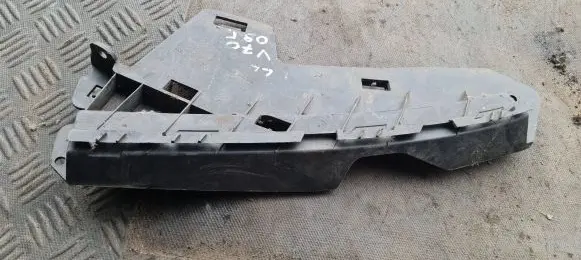 Volvo V70 Front bumper mounting bracket 30796387