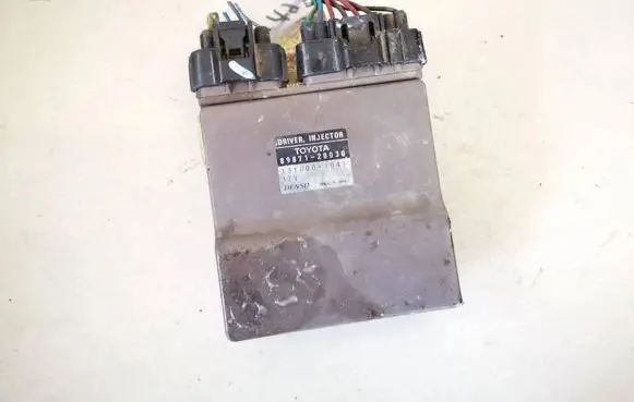 Toyota Avensis T220 Fuel injection control unit/module 8987120030 89871-20030