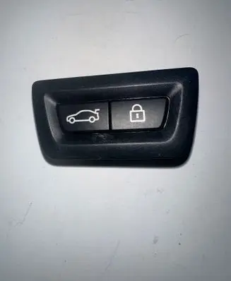 BMW X3 F25 Tailgate/boot open switch button 9162645 549583011