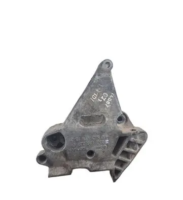 Volkswagen Caddy Engine mounting bracket 03G199207G