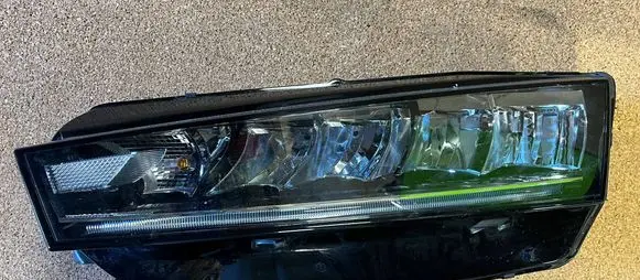 Skoda Octavia Mk4 Headlight/headlamp 5E4941015