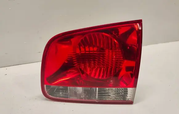 Volkswagen Touareg I Tailgate rear/tail lights 28268003
