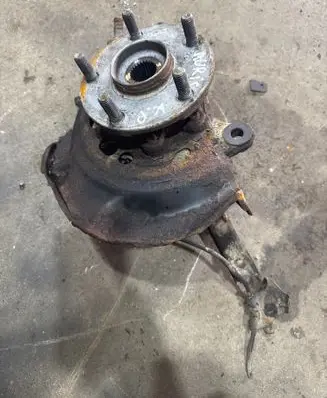 Toyota Auris E180 Front wheel hub