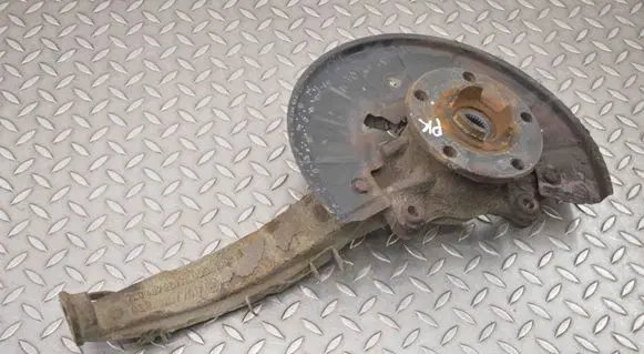 Volkswagen Touareg I Front wheel hub 7L0407257A
