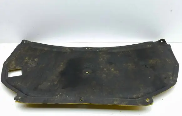 Engine bonnet/hood sound/heat insulation