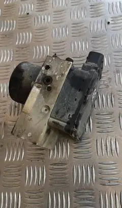 Ford Focus ABS Pump 98ag2c285ac