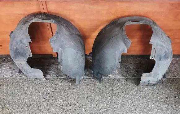 Ford Focus Front wheel arch liner splash guards AM51R16114BF